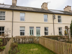 4 Railway Cottages